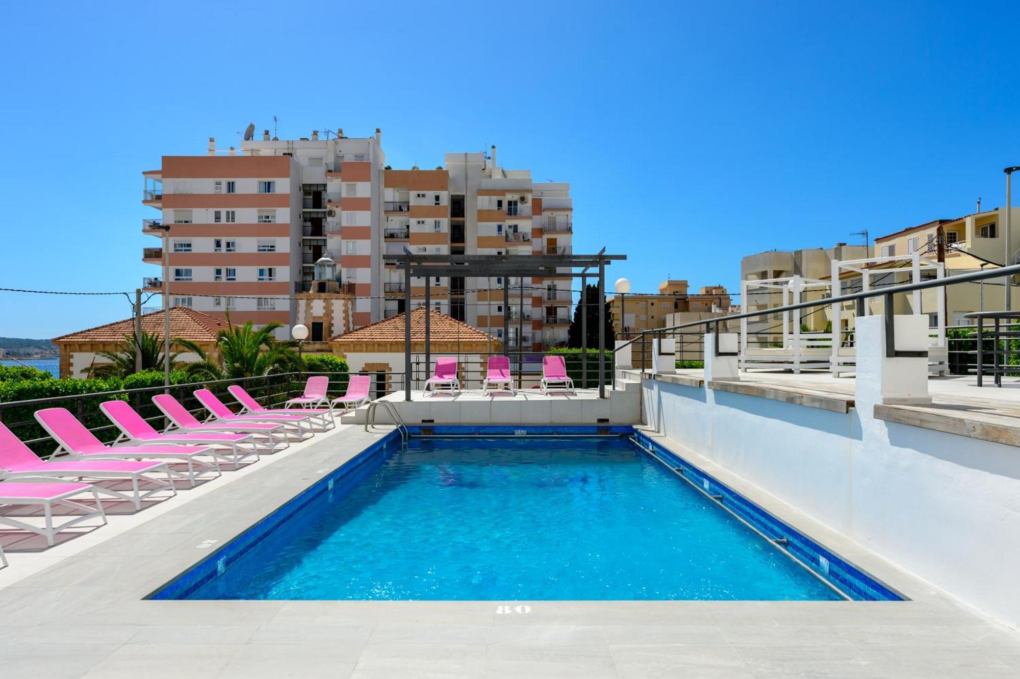 Aparthotel Vibra Sanan - Adults Only Sant Antoni de Portmany Esterno foto