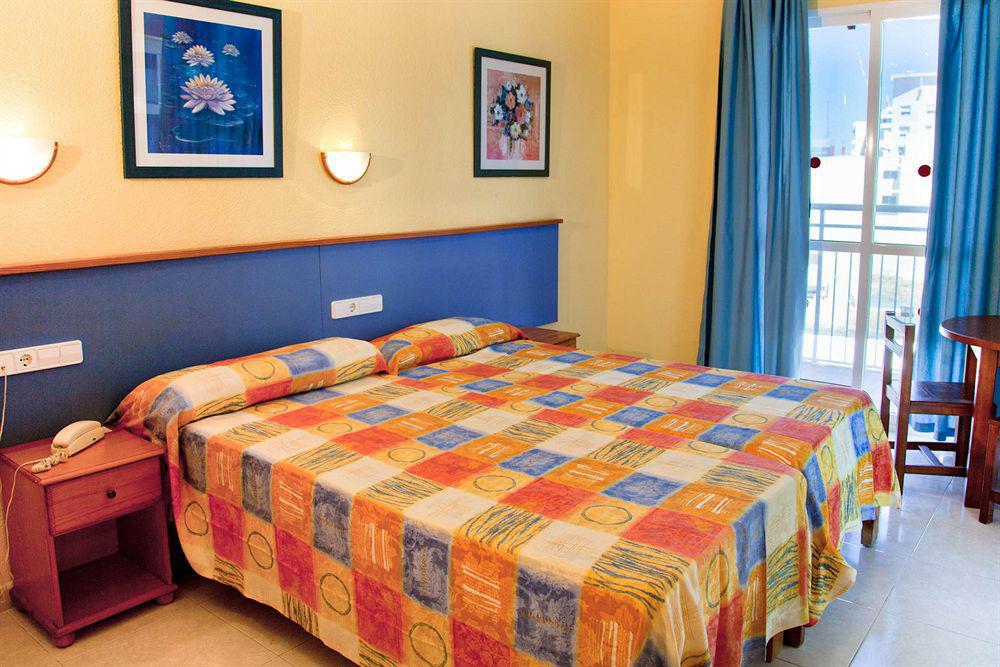 Aparthotel Vibra Sanan - Adults Only Sant Antoni de Portmany Esterno foto